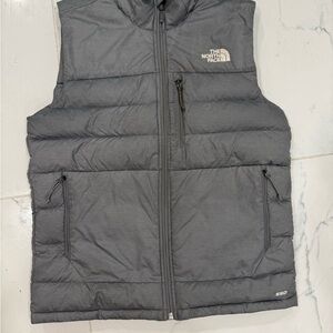 The North Face Men's Charcoal Puffer Vest